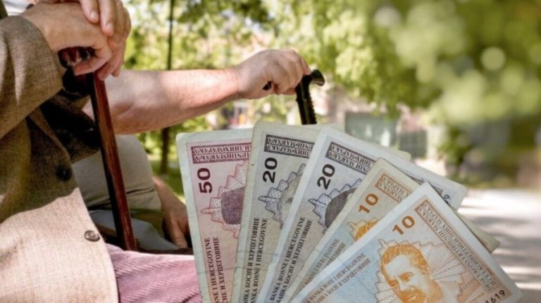 SUTRA ISPLATA UVEĆANIH PENZIJA U FBiH: Pogledajte precizne iznose