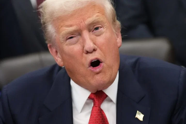 Trump izdao hitno naređenje: “Pucajte i ubijte…”