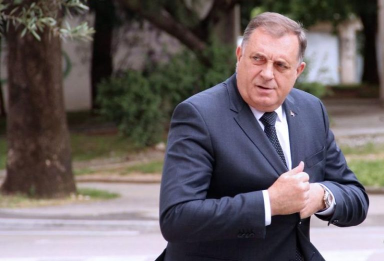 DODIK UDARIO NA KONAKOVIĆA: “Kad spominješ Vučića prvo moraš da…”