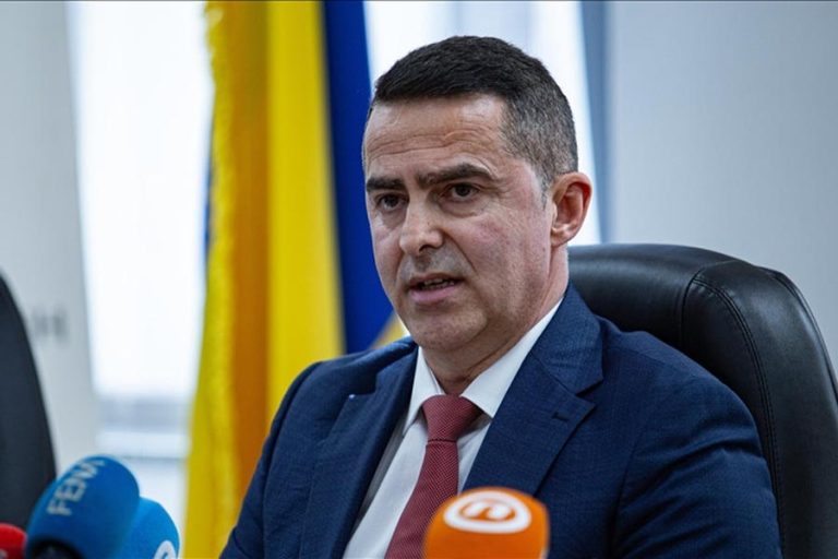 SKANDAL U BIH: Kajganić uhvaćen na djelu!