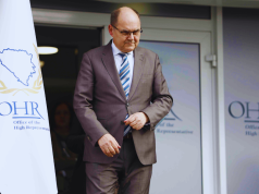 Šmit danas napušta funkciju, poznato ko privremeno preuzima OHR