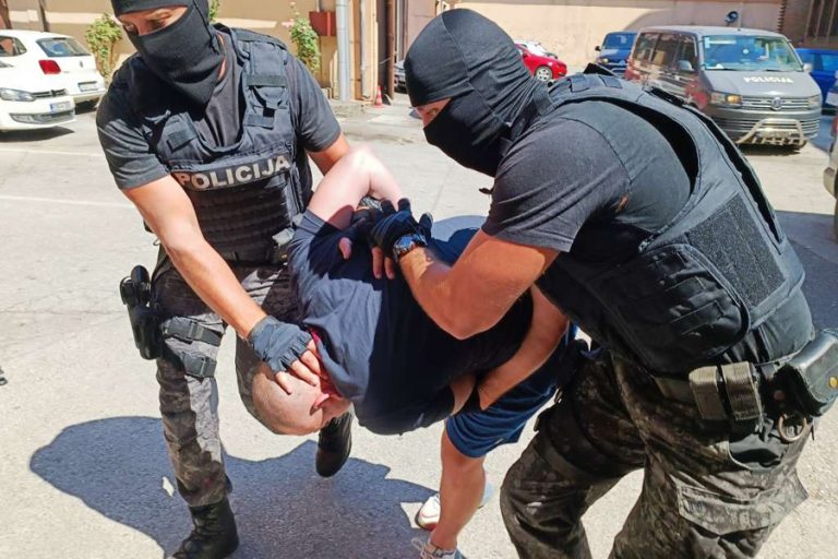 HAPSI SVE: Policija pretresa i privodi na više lokacija