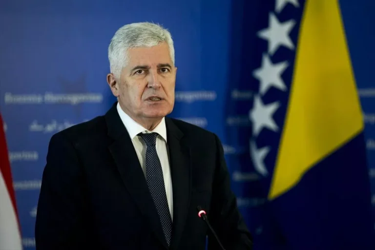 Čović se oglasio nakon sastanka i poslao jasnu poruku o Dodiku!