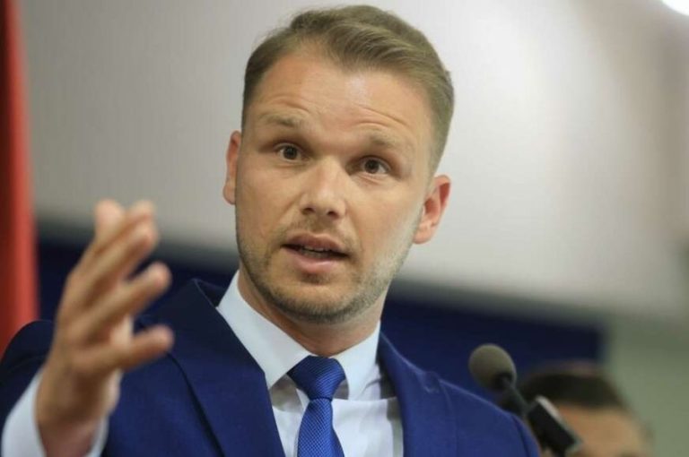 “Najveća laž jednog Srbina ikad zapisana”: Stanivuković iz Donje Gradine poslao OŠTRU KRITIKU…