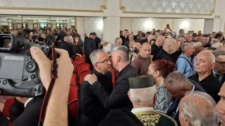Pogledajte šta se sve izgovaralo na komemoraciji Ratku Mladiću!