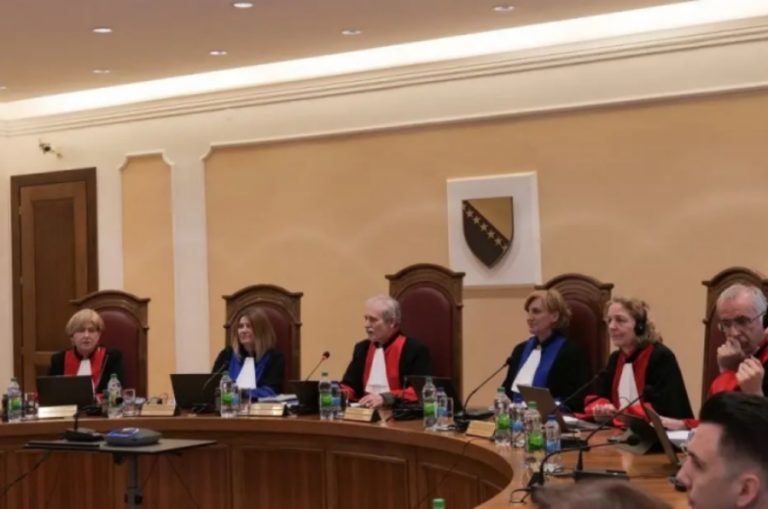 BURNO ĆE BITI U BANJOJ LUCI: Ustavni sud BiH donio odluku koja pogađa RS