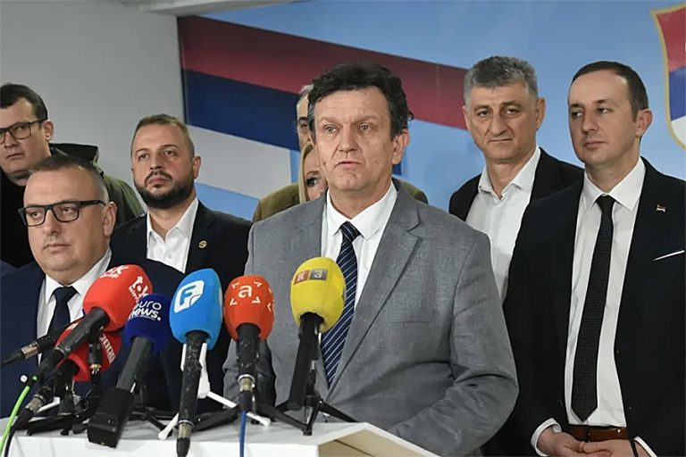 PUKLO U SDS-u NAKON IZBORNOG DEBAKLA: Procurile najveće tajne, Branko Blanuša u velikim problemima…