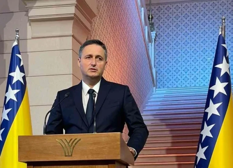 VAŽNA PORUKA IZ SAD-a: Bećirović upozorio na ozbiljne prijetnje miru u BiH